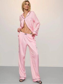 Сатинова піжама Victoria's Secret Satin Shine Stripe Long Pajama Set Розмір  M Сатинова піжама Victoria's Secret Satin Shine Stripe Long Pajama Set  M фото